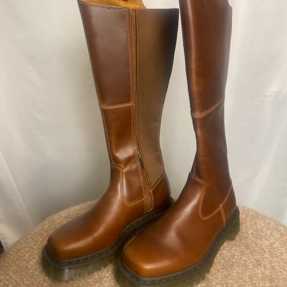 Dr. Martens Amaayah Hi Tall Boots Brown Leather Side Zip Women’s US 8 EU 39 NWOB - Picture 3 of 7